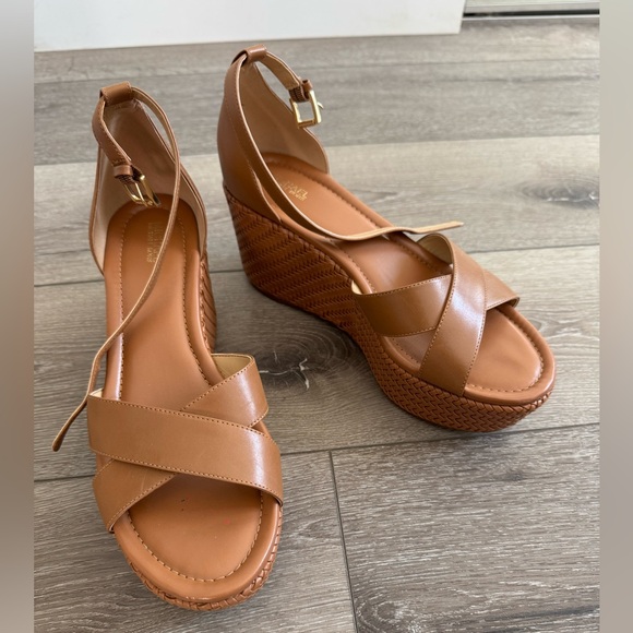 Michael Kors wedges - Picture 4 of 6